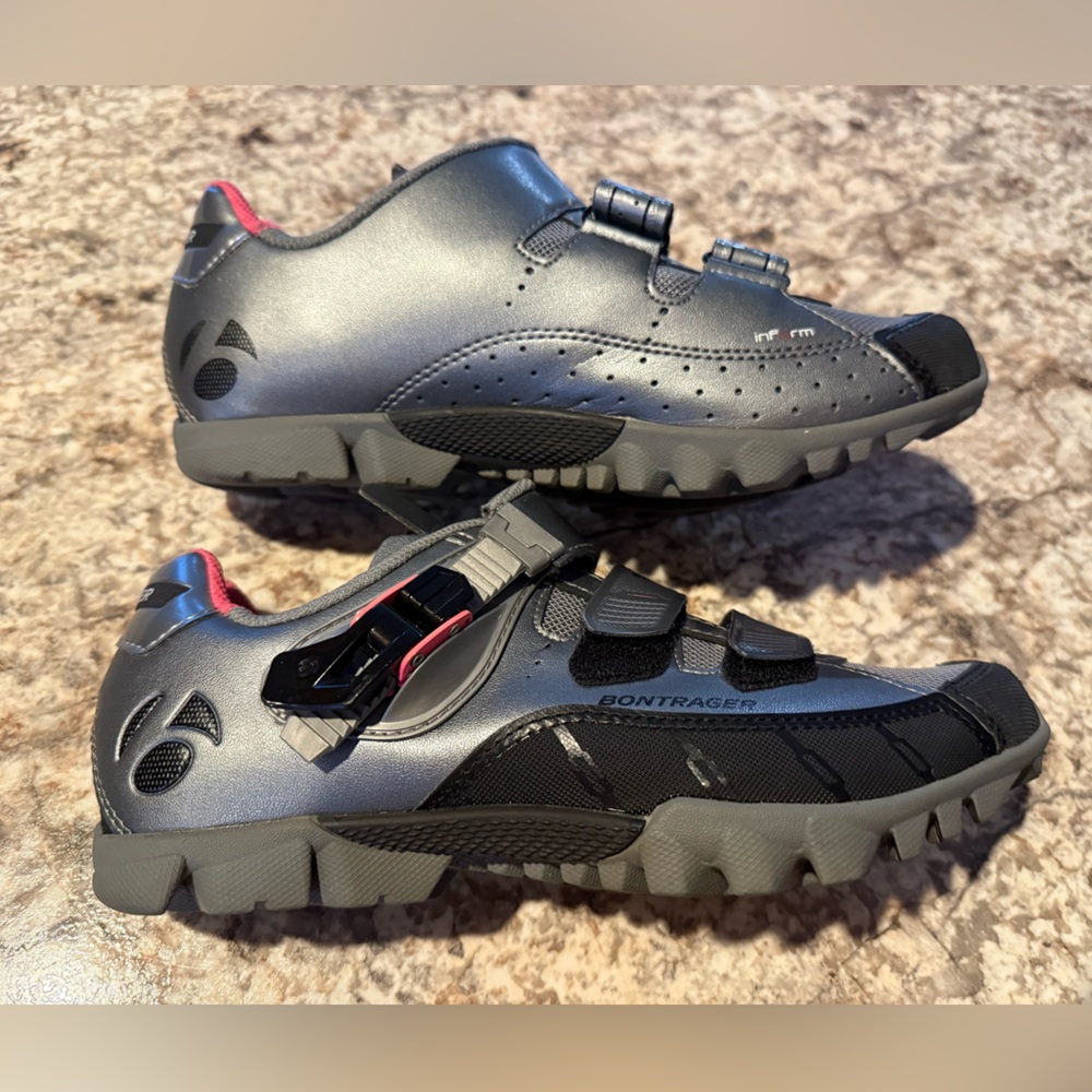 Bontrager Cycling Shoes Womens 8.5 gray silver pink Inform Bike Race nice!